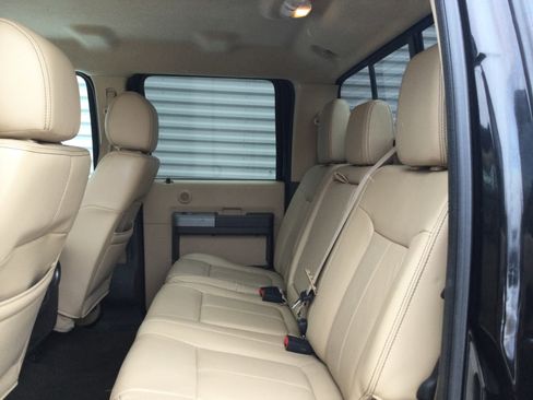 Used 2015 Ford F350 Lariat w/ Chrome Package image 6