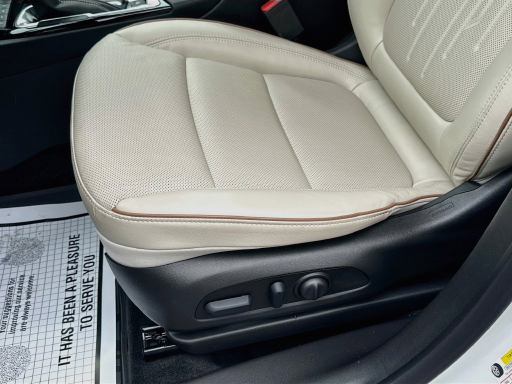 Used 2026 Buick Encore GX Avenir w/ Avenir Technology Package AWD/4WD image 19