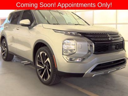 Used 2024 Mitsubishi Outlander SE