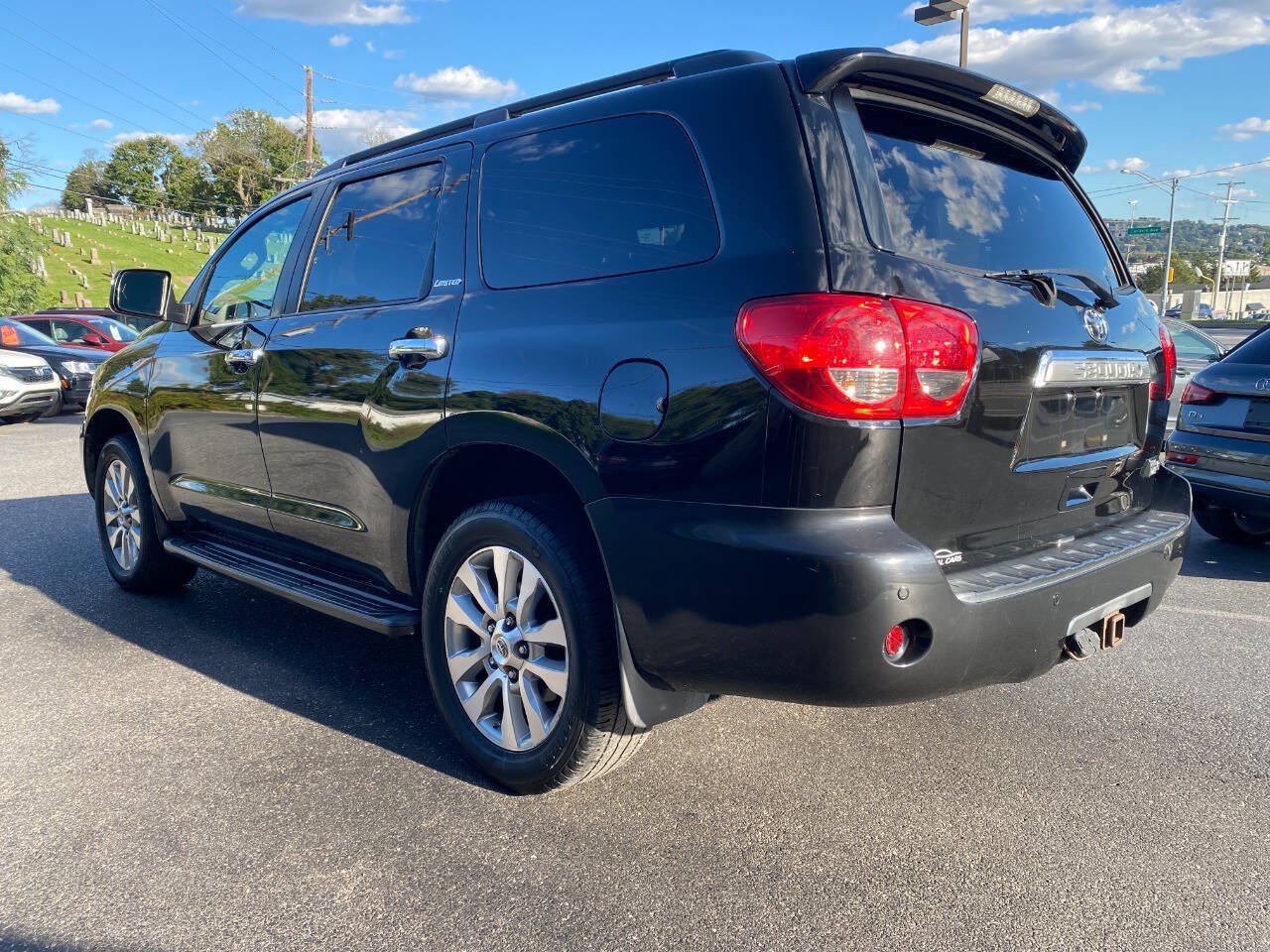 Used 2012 Toyota Sequoia Limited AWD/4WD image 5