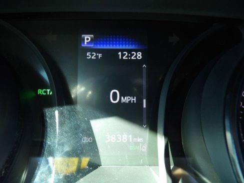 Used 2021 Toyota Camry SE image 17