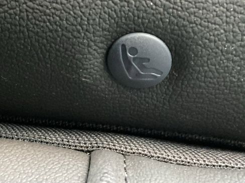 Used 2025 Buick Envista Preferred image 16