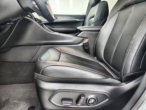 New 2025 Jeep Grand Cherokee Limited image 19