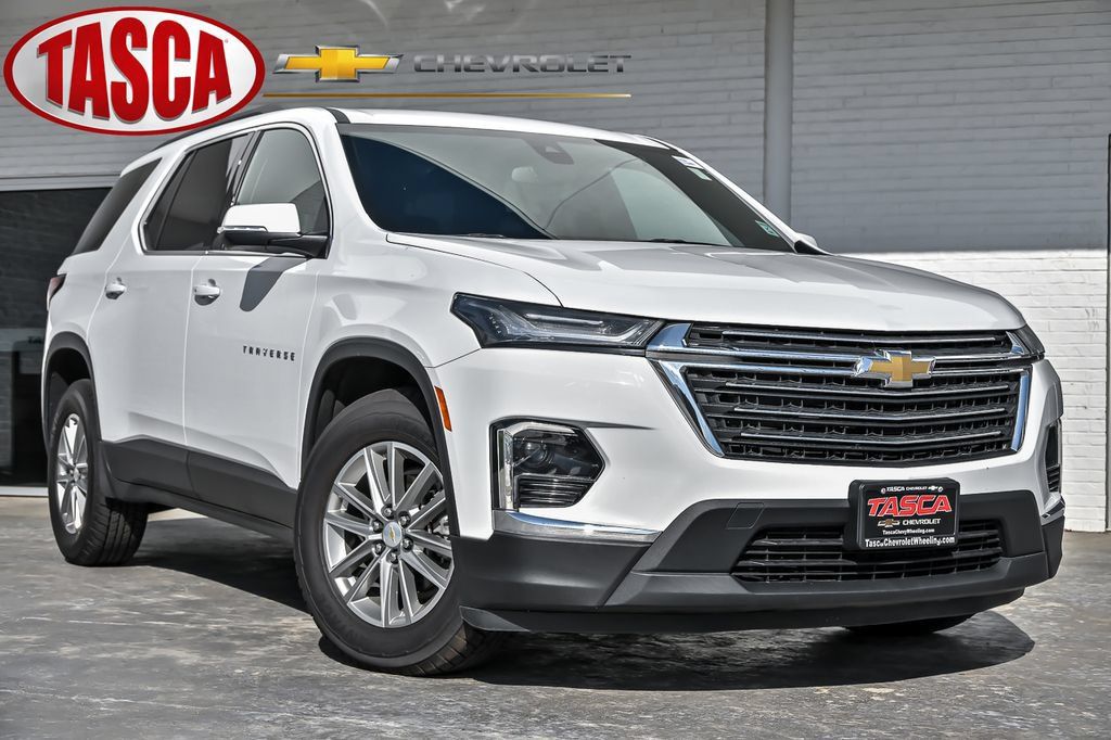 Used 2023 Chevrolet Traverse LT AWD/4WD image 1