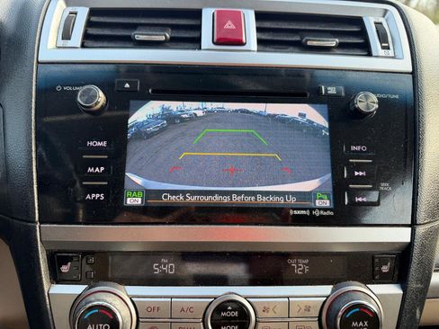 Used 2017 Subaru Outback 2.5i Limited image 21