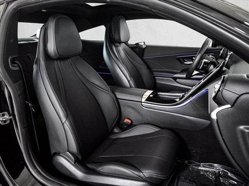 Certified 2025 Mercedes-Benz CLE 300 4MATIC Coupe image 22