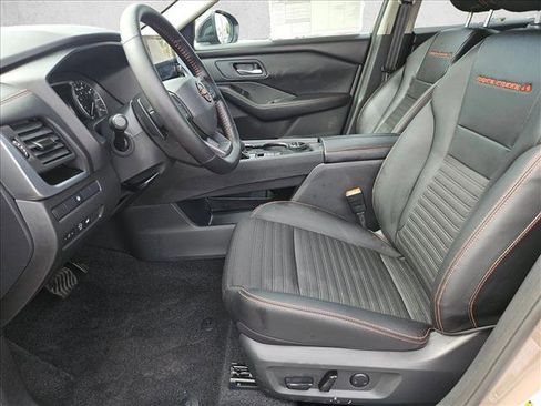 New 2026 Nissan Rogue SV AWD/4WD image 4