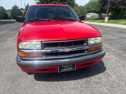 Used 2003 Chevrolet S10 Pickup LS w/ Convenience Package RWD image 19