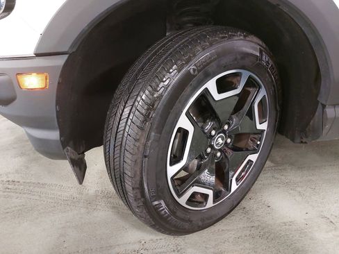 Used 2024 Ford Bronco Sport Outer Banks w/ Tech Package image 35