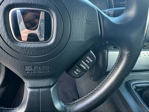 Used 2005 Honda S2000 image 22