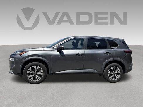 Used 2022 Nissan Rogue SV FWD image 8