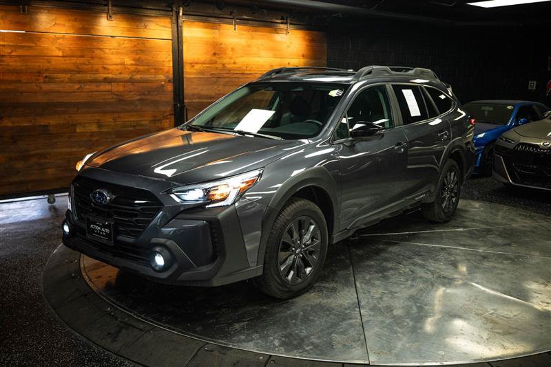 Used 2025 Subaru Outback Onyx Edition AWD/4WD image 2