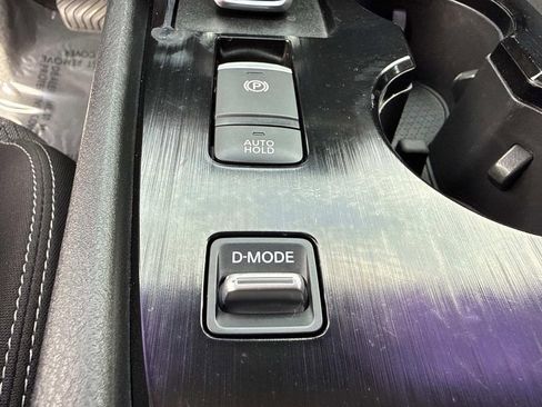 Used 2021 Nissan Rogue SV FWD image 34