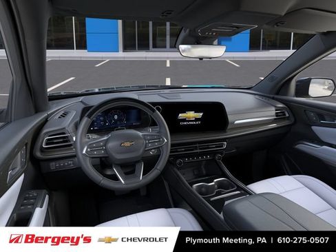 New 2026 Chevrolet Traverse High Country w/ LPO, Floor Liner Package AWD/4WD image 17