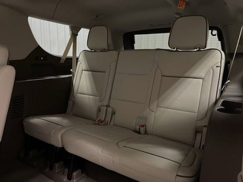 New 2024 GMC Yukon XL Denali w/ Advanced Technology Package image 25