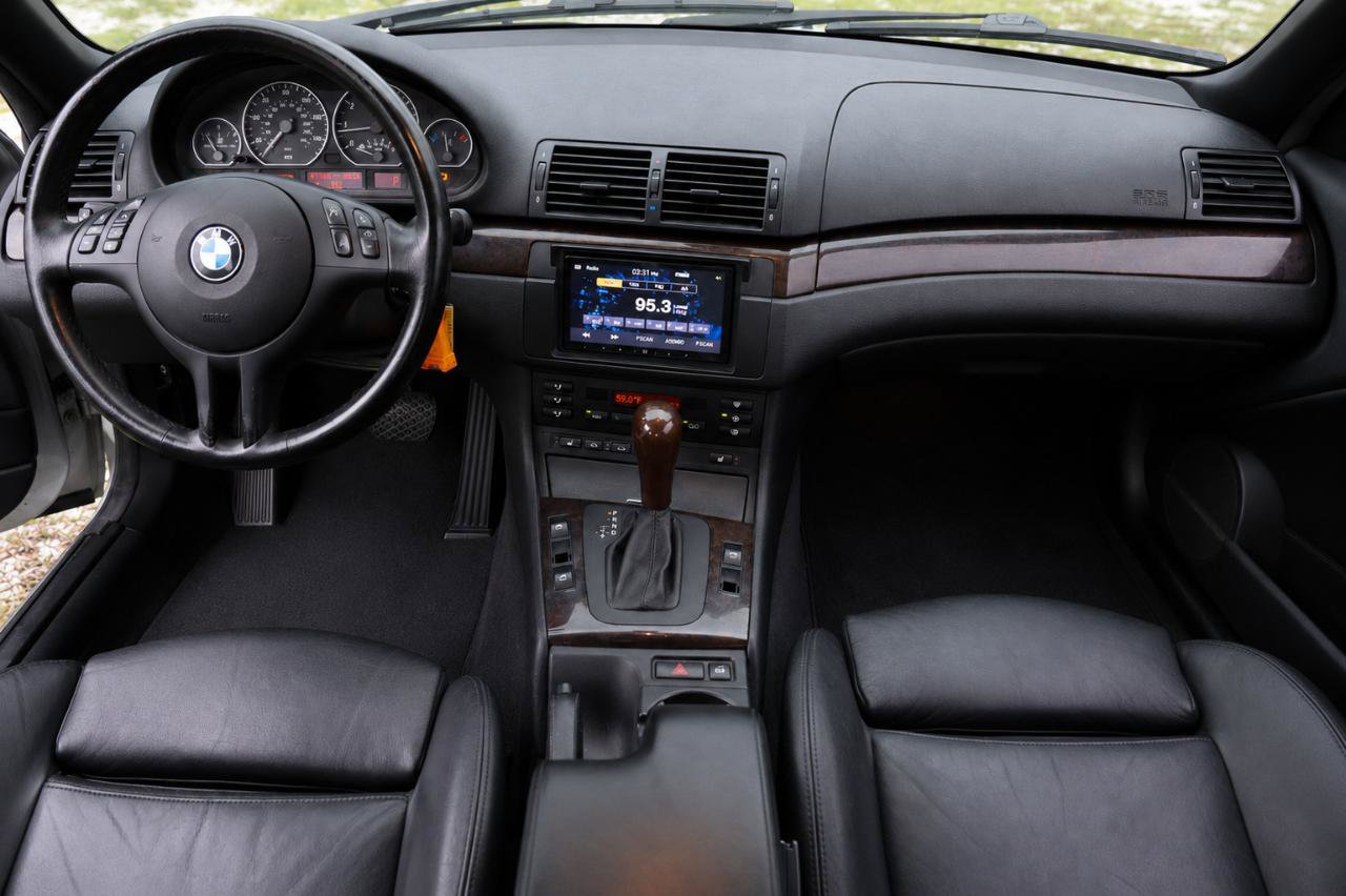 Used 2002 BMW 330Ci Convertible RWD image 2