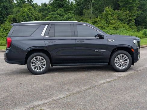 Used 2024 GMC Yukon SLE RWD image 14