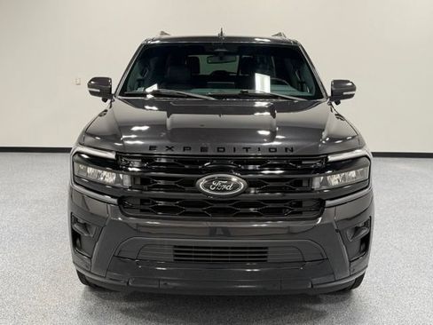 Used 2024 Ford Expedition Max Limited RWD image 3