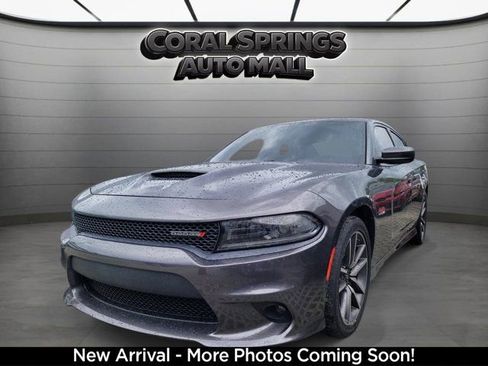 Used 2022 Dodge Charger R/T w/ Plus Group RWD image 2