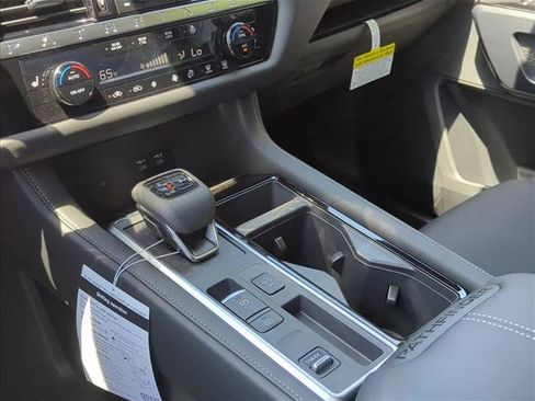 New 2026 Nissan Pathfinder SL FWD image 14