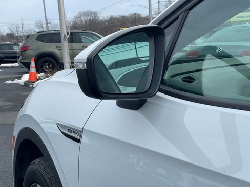 Certified 2022 Volkswagen ID.4 Pro image 28