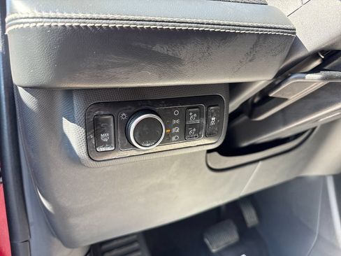Used 2023 Ford Mustang Mach-E Premium AWD/4WD image 23