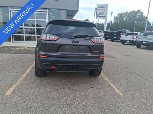 Used 2023 Jeep Cherokee Trailhawk w/ Trailer Tow Group AWD/4WD image 6
