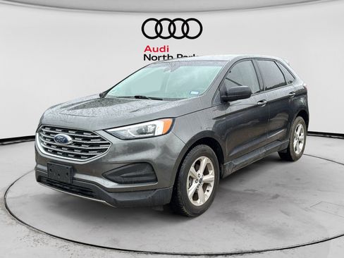 Used 2019 Ford Edge SE FWD image 3