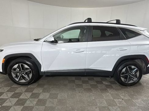 Certified 2025 Hyundai Tucson SEL AWD/4WD image 5