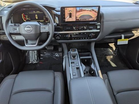 New 2026 Nissan Pathfinder SL w/ SL Premium Package FWD image 13