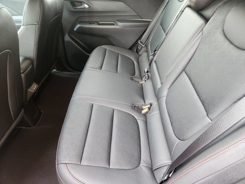 Used 2027 Chevrolet Bolt RS w/ Technology Package FWD image 30