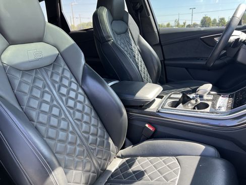 Used 2023 Audi SQ7 Prestige AWD/4WD image 35