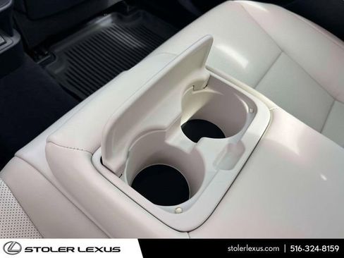 Used 2025 Lexus ES 350 w/ Premium Package FWD image 18