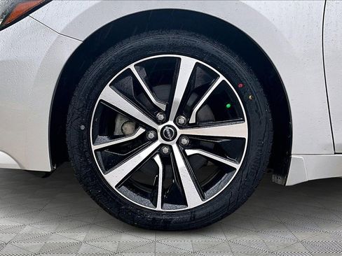 Used 2023 Nissan Maxima SV w/ Floor Mat Group image 9