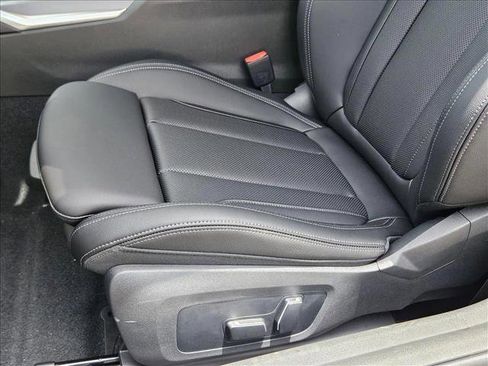 Used 2025 BMW 230i xDrive 230i xDrive w/ Convenience Package image 4