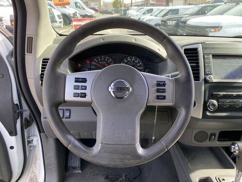 Used 2019 Nissan Frontier S image 12