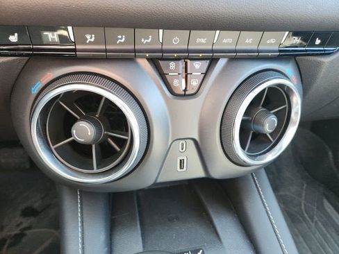 Used 2024 Chevrolet Blazer LT w/ Sound & Technology Package AWD/4WD image 30