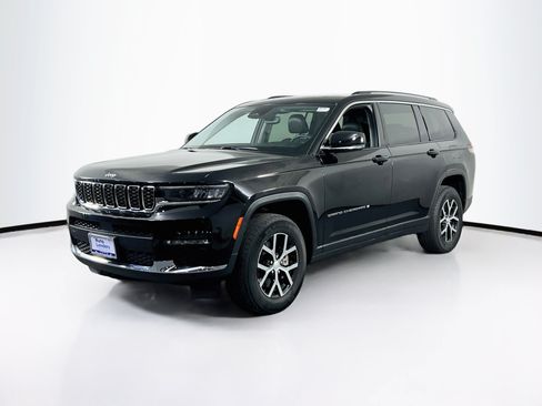 Used 2023 Jeep Grand Cherokee L Limited AWD/4WD image 1