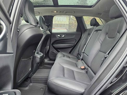 Certified 2024 Volvo XC60 B5 Plus w/ Protection Package Premier image 18