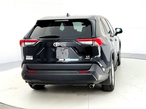 Used 2025 Toyota RAV4 LE AWD/4WD image 5