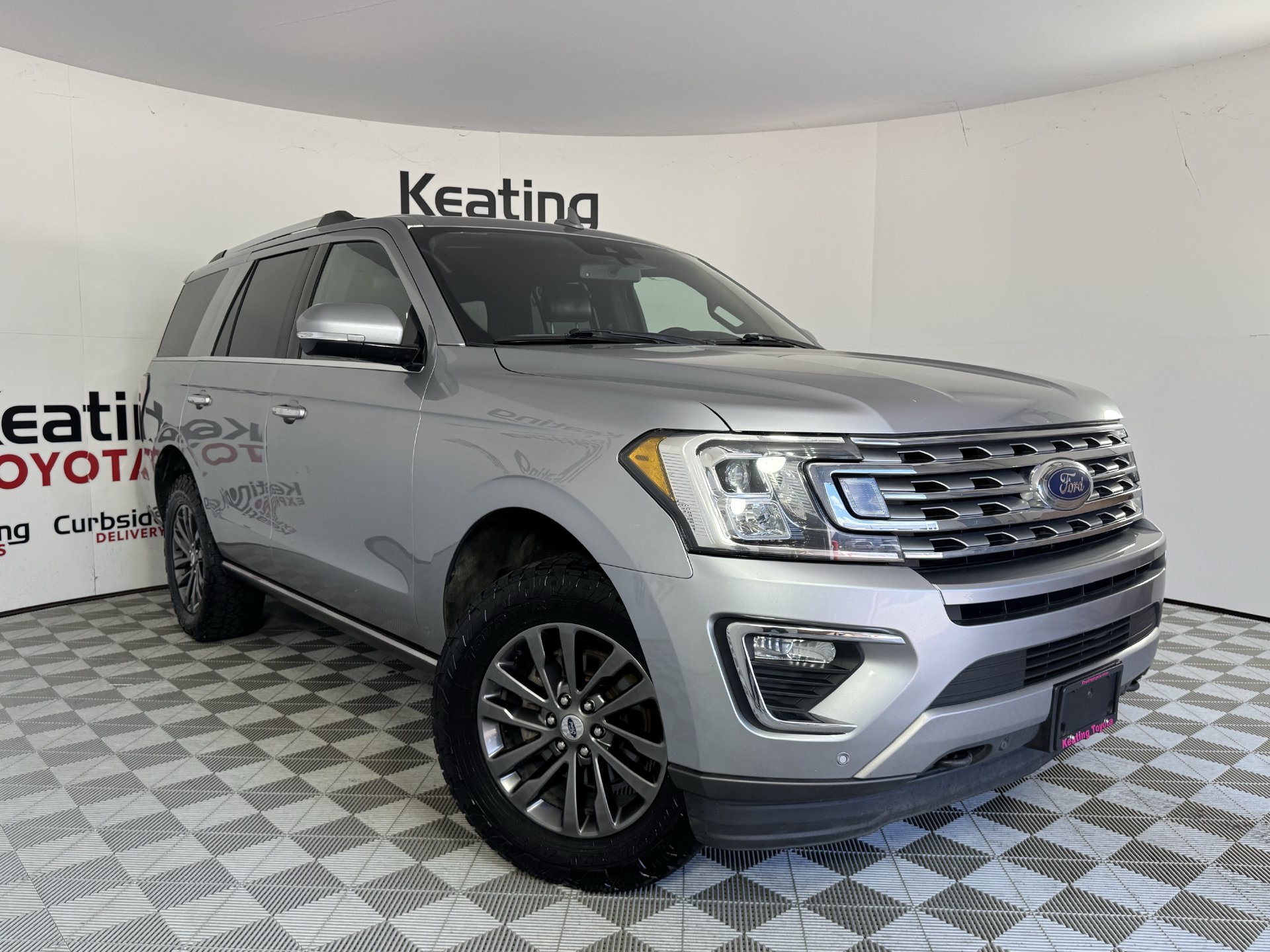 Used 2020 Ford Expedition Limited AWD/4WD image 3
