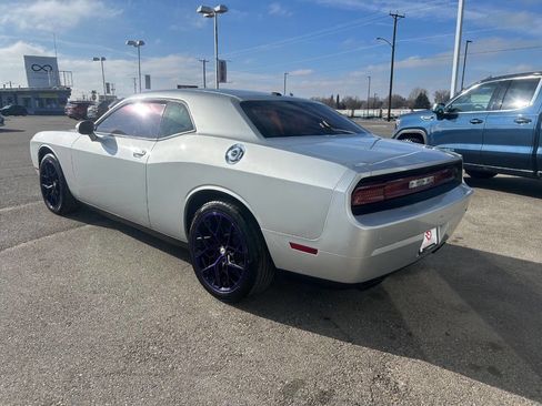 Used 2012 Dodge Challenger SXT Plus image 7