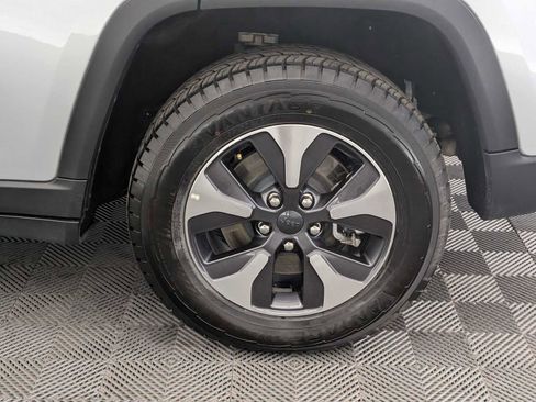 Used 2024 Jeep Grand Cherokee Limited 4xe image 16