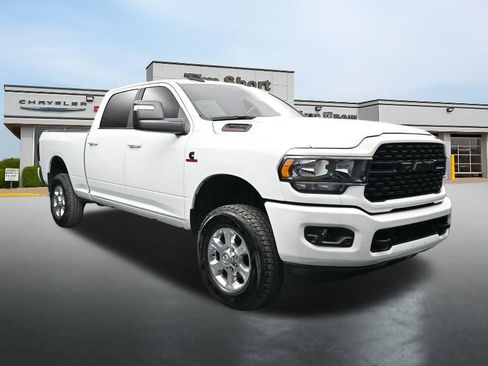 Used 2024 RAM 2500 Big Horn w/ Night Edition AWD/4WD image 7