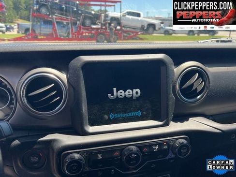 Used 2020 Jeep Gladiator Rubicon AWD/4WD image 15