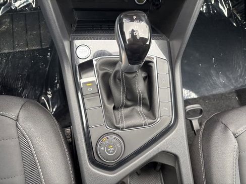 New 2025 Volkswagen Taos SE AWD/4WD image 18