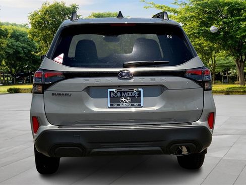 New 2025 Subaru Forester Premium image 4