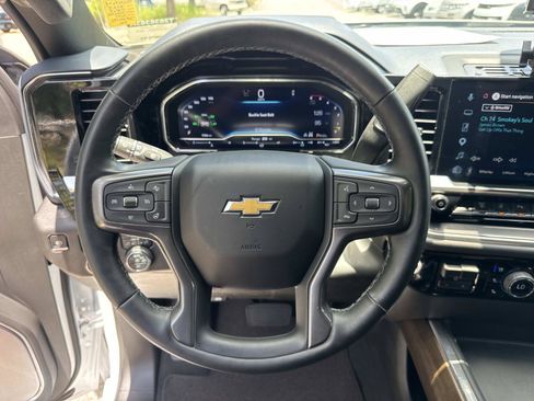 Used 2025 Chevrolet Silverado 2500 High Country w/ High Country Premium Package AWD/4WD image 27