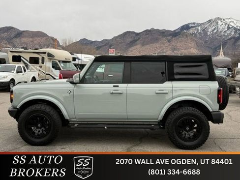 Used 2021 Ford Bronco Outer Banks image 1