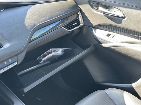Used 2023 Cadillac XT4 Sport w/ LPO, Onyx Lite Package AWD/4WD image 32